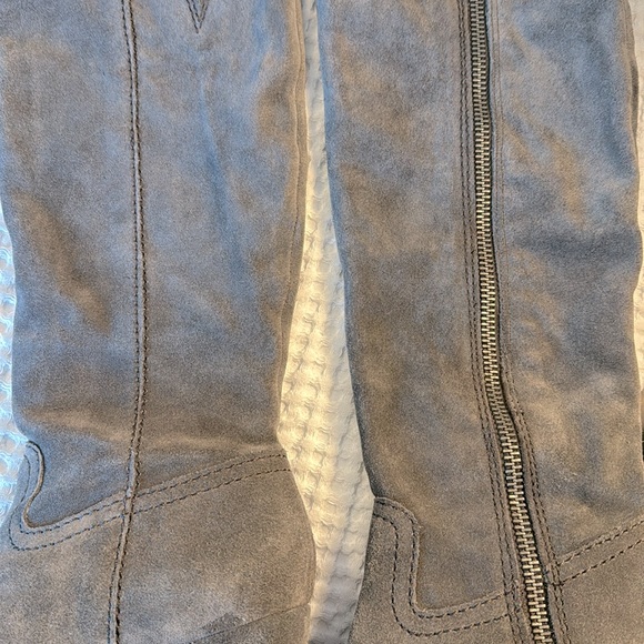 Franco Sarto Womans Size 8.5 Gray Suede Boots - Picture 10 of 11